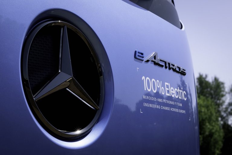 eActros 600 by mercedes